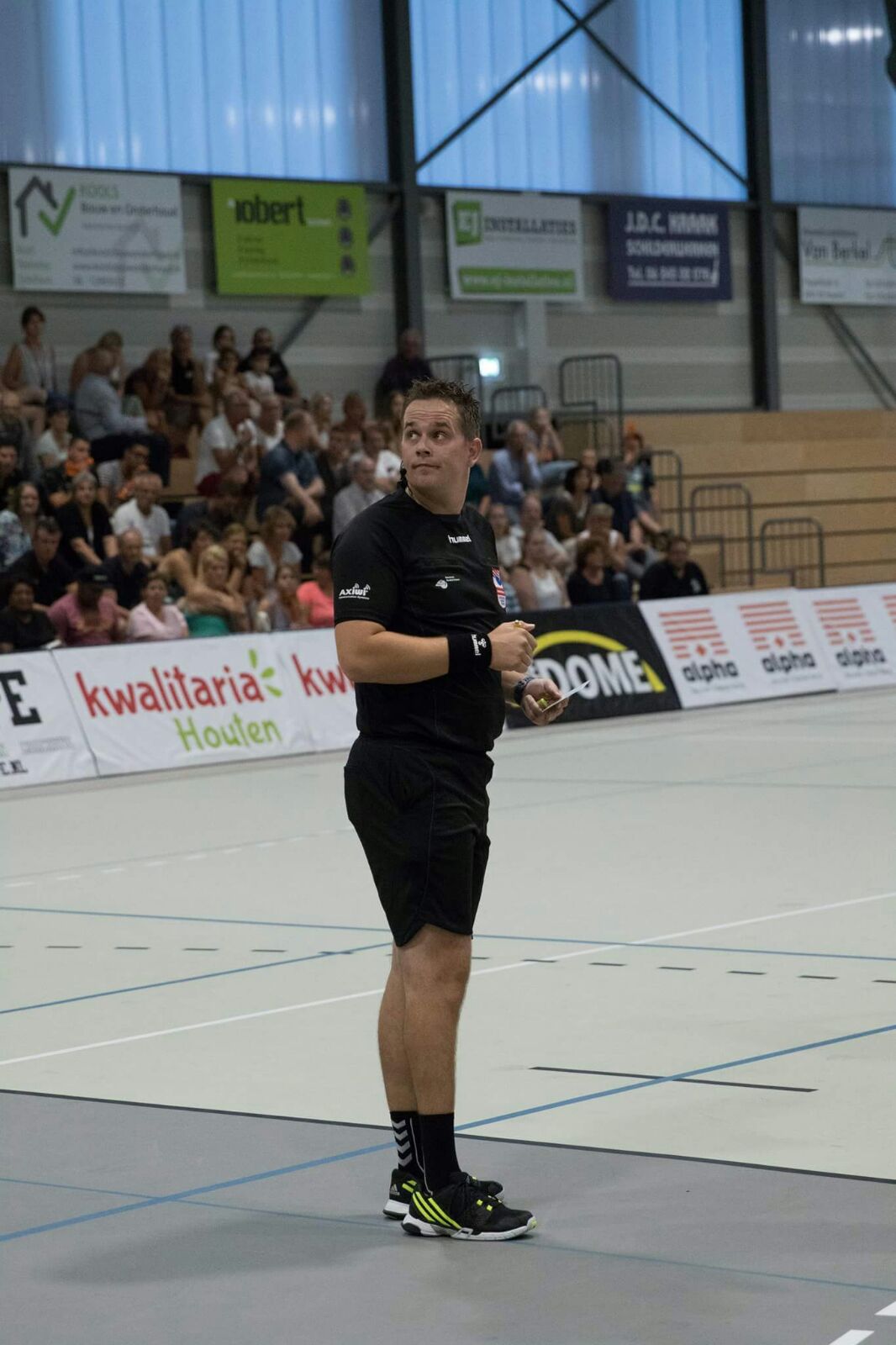 /wireless-communication-system-handball-referee-axiwi